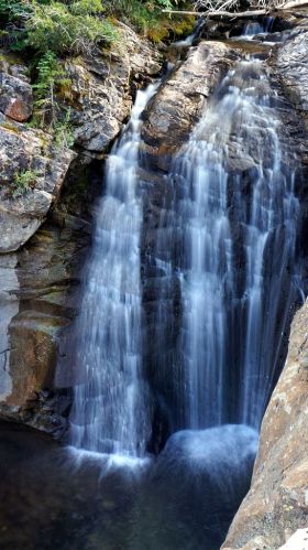 Middle Willow Creek Falls