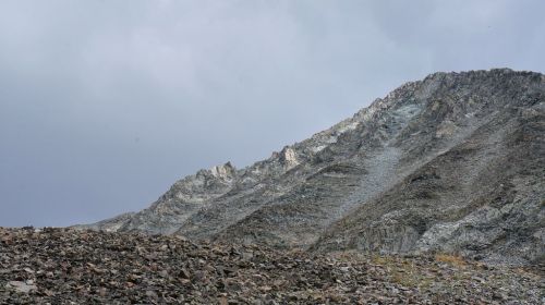 10,801 foot peak without a name