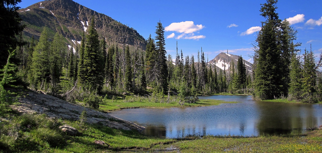 Necklace Lake Backpack