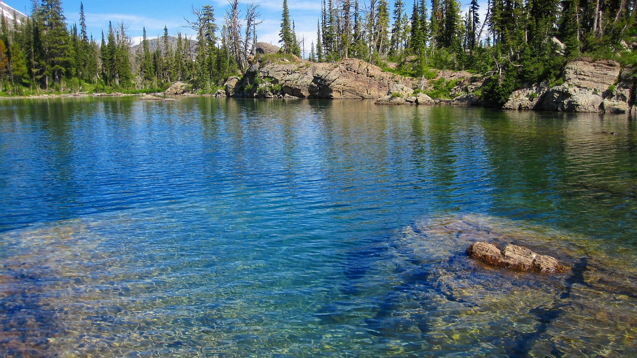 Necklace Lake Backpack